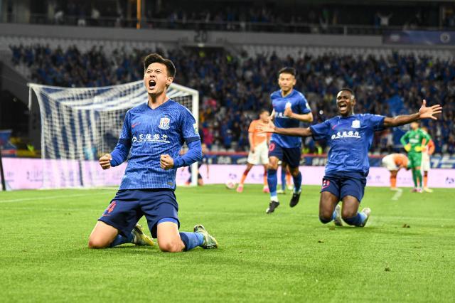 申花真硬！终场进2球 蒋圣龙创纪录马莱莱复出破门